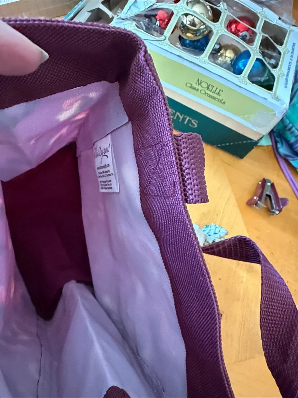 thirty-one Plum Floral Vertical Tote